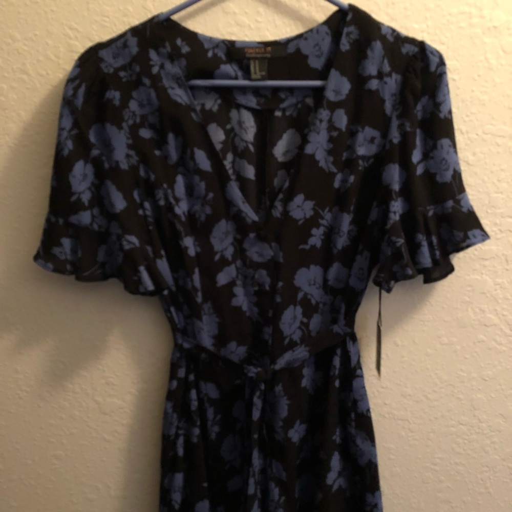 Forever21 Floral Short Romper - Picture 3 of 4